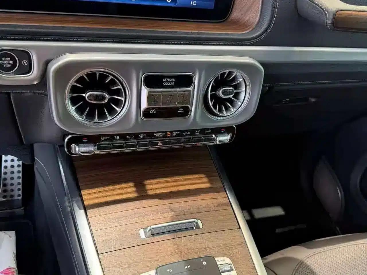 2025 Mercedes-Benz G-Class G 450 d — миниатюра 5