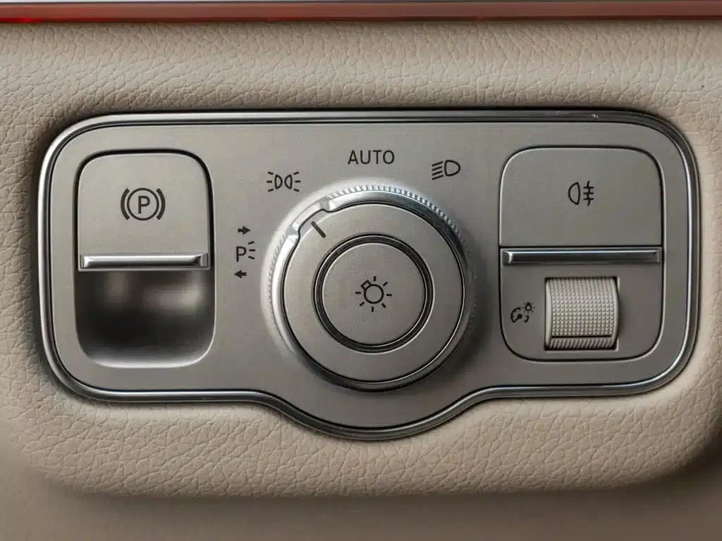 Imported Mercedes-Benz GLE 2022 Facelift GLE 350 4MATIC Fashion Model — миниатюра 22