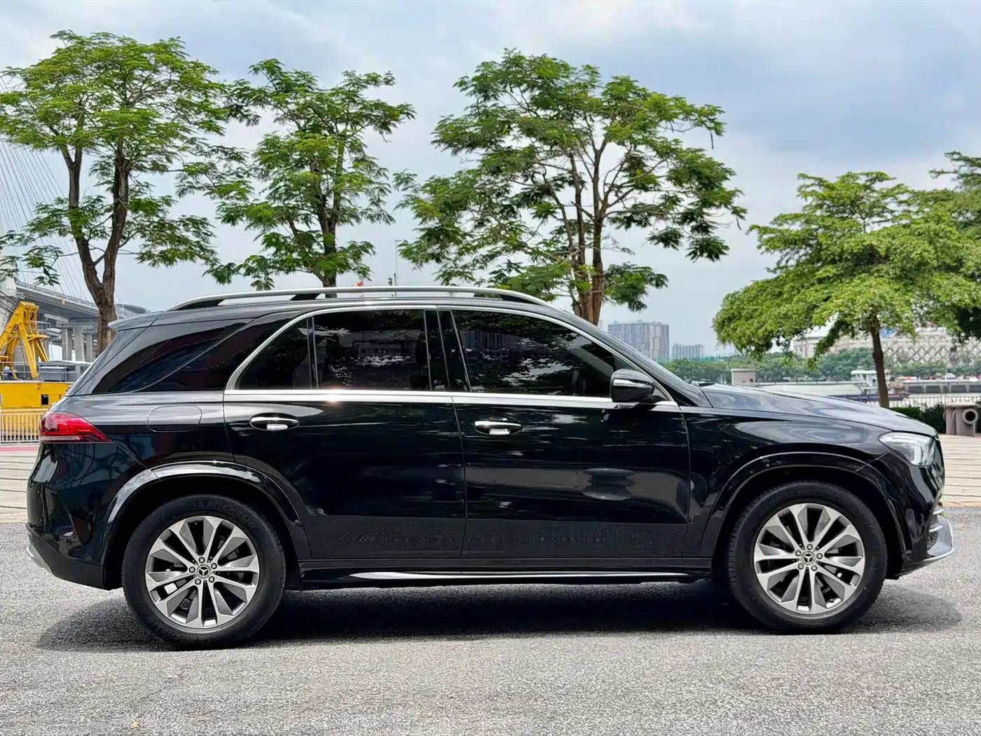 Imported Mercedes-Benz GLE 2022 Facelift GLE 350 4MATIC Fashion Model — миниатюра 6