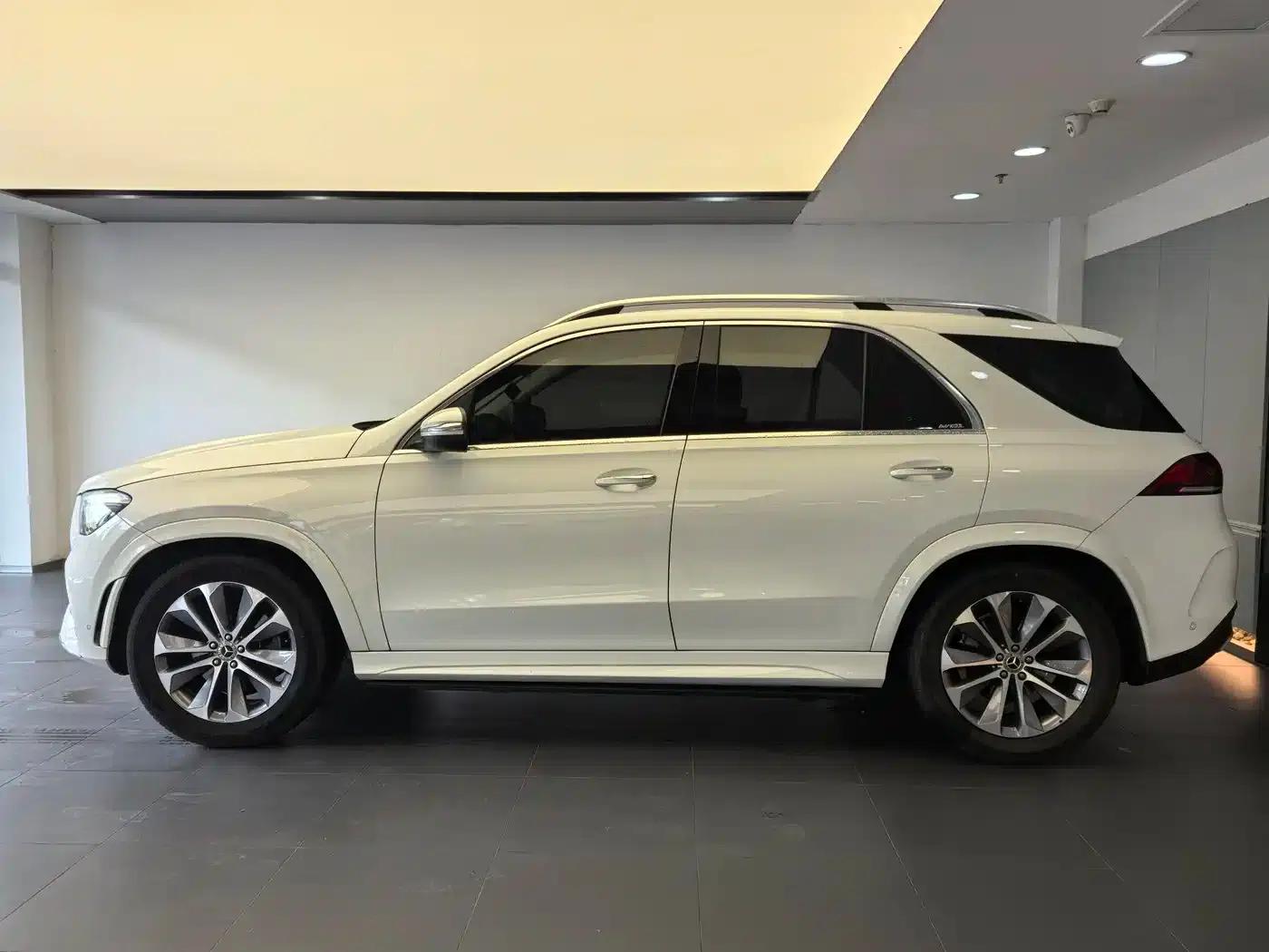 Mercedes-Benz GLE (Imported) 2022 Facelift GLE 350 4MATIC Fashion Model — миниатюра 4