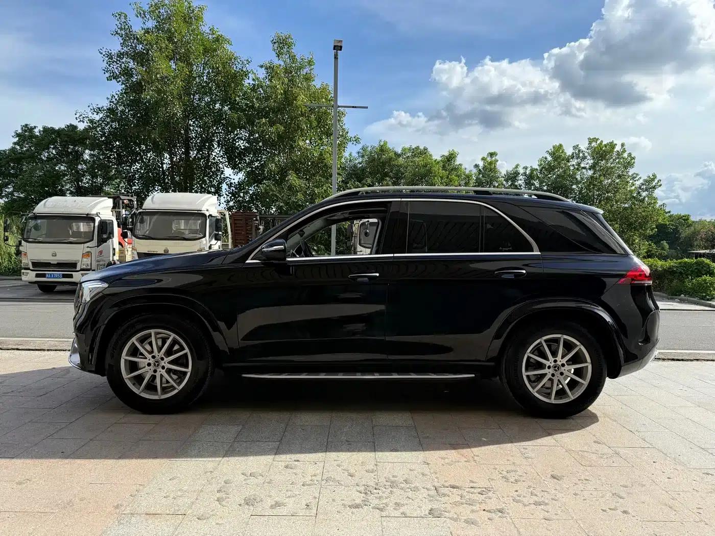 Imported Mercedes-Benz GLE 2020 facelift GLE 350 4MATIC Fashion model — миниатюра 4