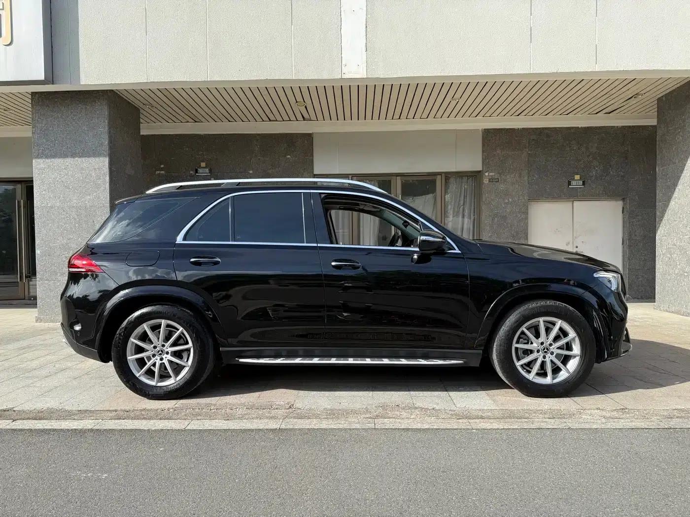 Imported Mercedes-Benz GLE 2020 facelift GLE 350 4MATIC Fashion model — миниатюра 5
