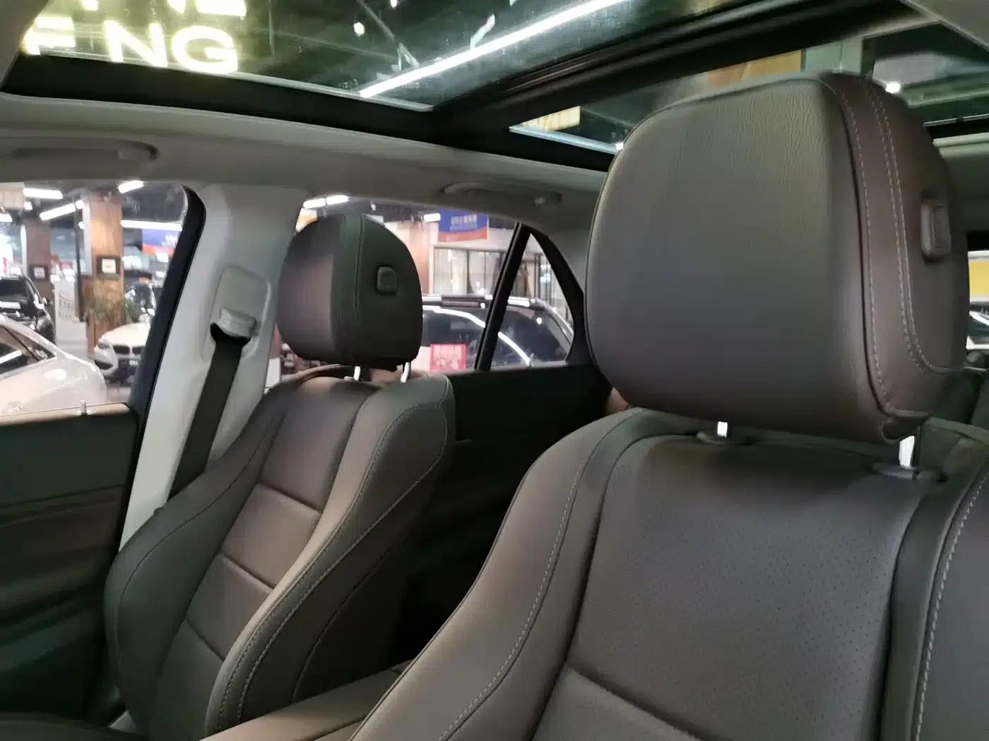 Imported Mercedes-Benz GLE 2023 GLE 350 4MATIC Fashion Model — миниатюра 6