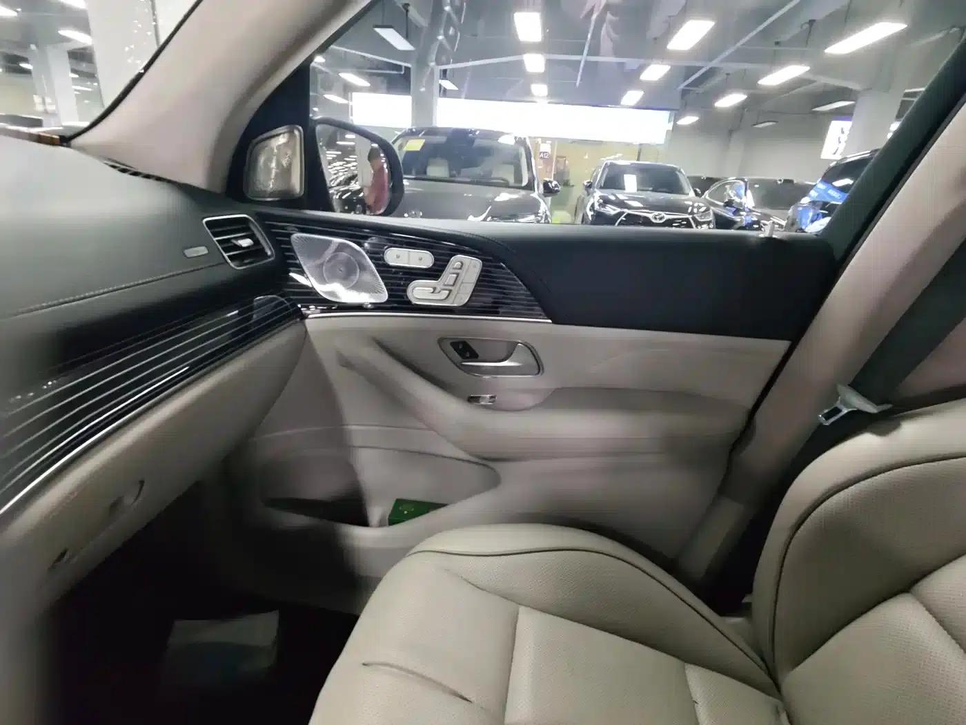 Mercedes-Benz GLE (Imported) 2020 Facelift GLE 450 4MATIC Luxury — миниатюра 28