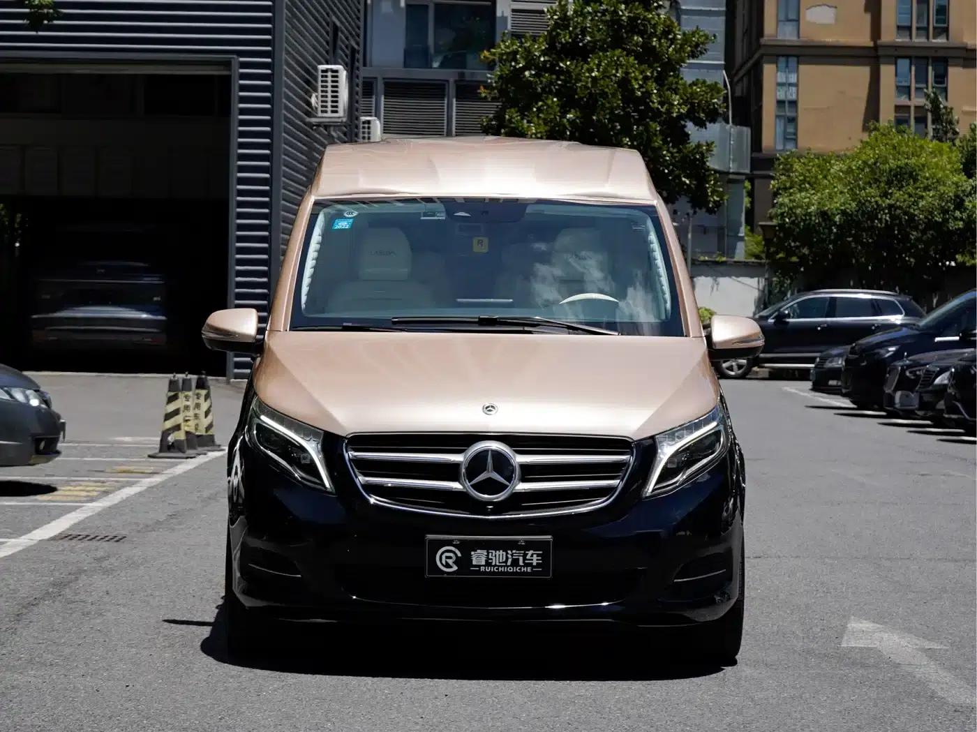 Mercedes-Benz V-Class 2018 V 260 L Premium Extended Edition (China VI Emission Standard) — миниатюра 2