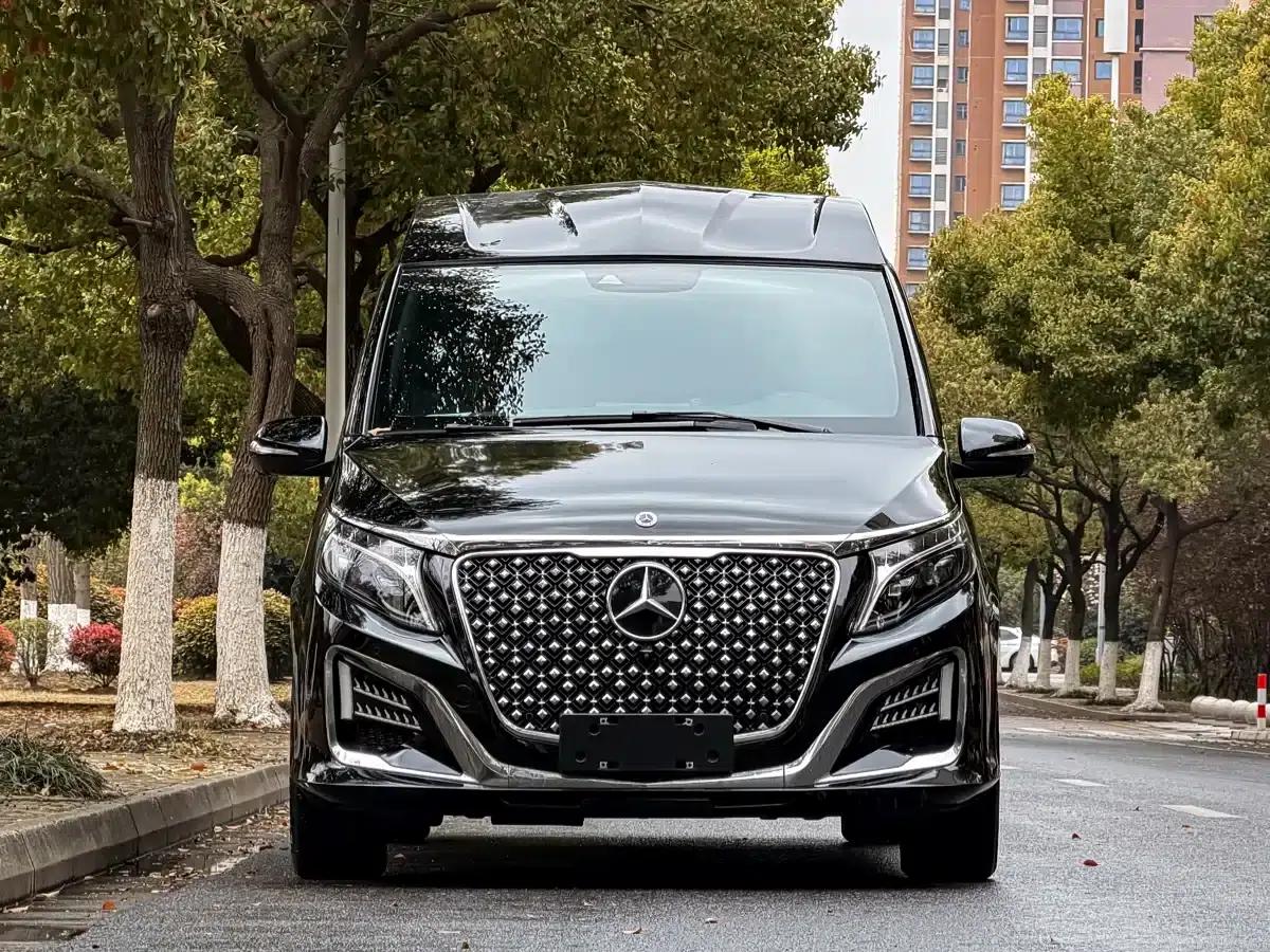Mercedes-Benz V-Class 2022 V 260 L Long Wheelbase Luxury Edition — миниатюра 2