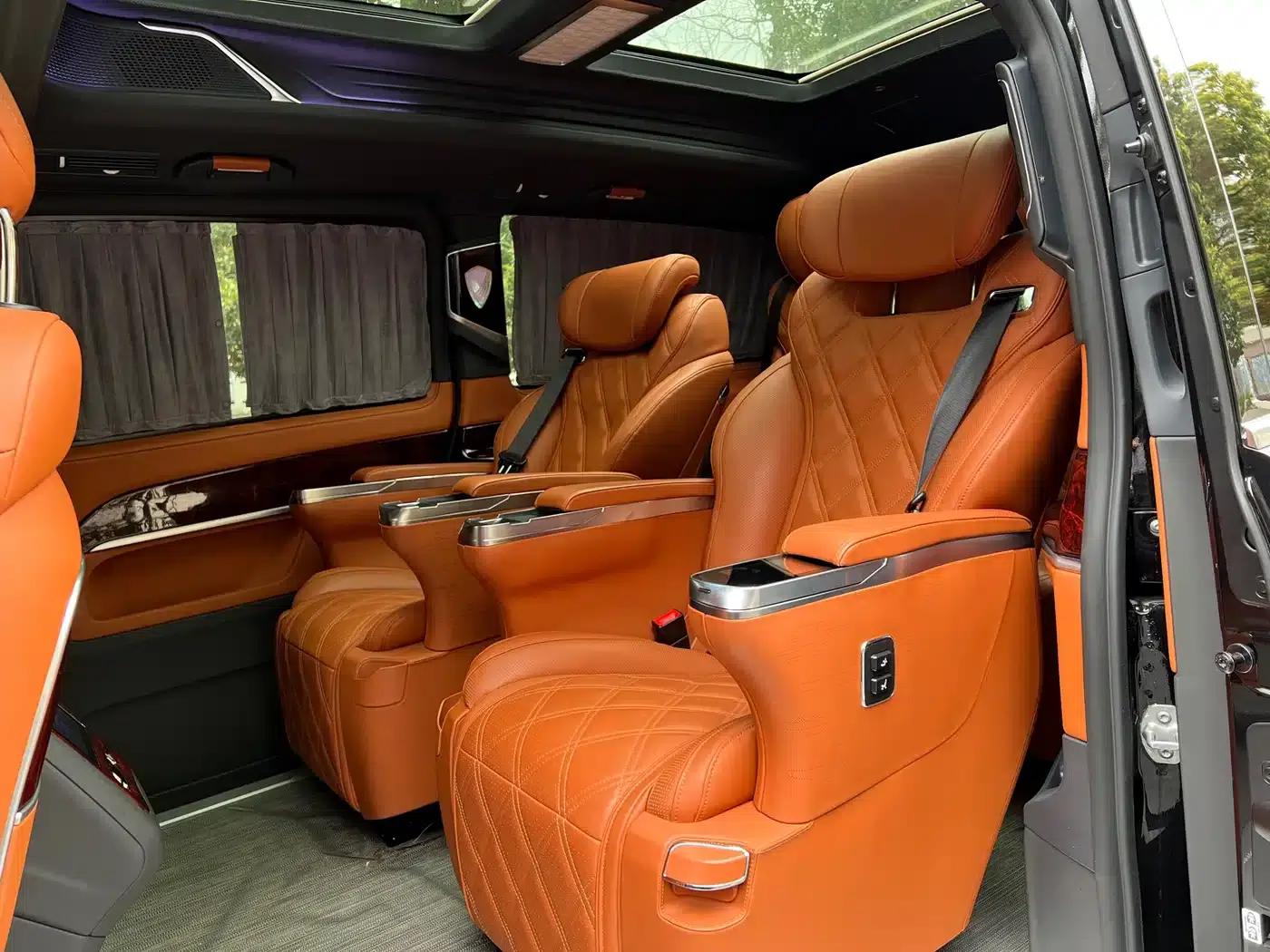 Mercedes-Benz V-Class 2022 V 260 L Long Wheelbase Luxury Edition — миниатюра 13