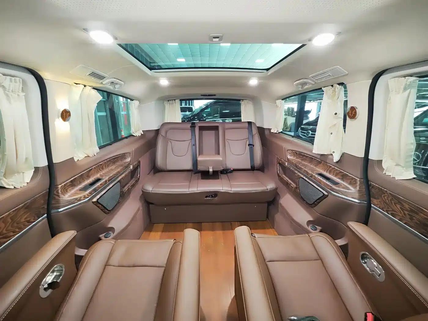 Mercedes-Benz V-Class 2018 V 260 L Premium Extended Edition (China VI Emission Standard) — миниатюра 15