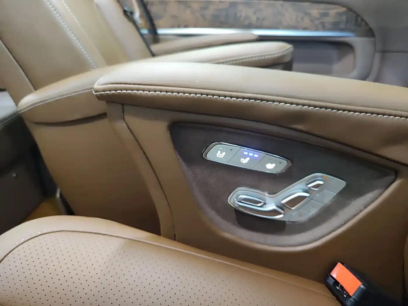 Mercedes-Benz V-Class 2018 V 260 L Premium Extended Edition (China VI Emission Standard) — миниатюра 26