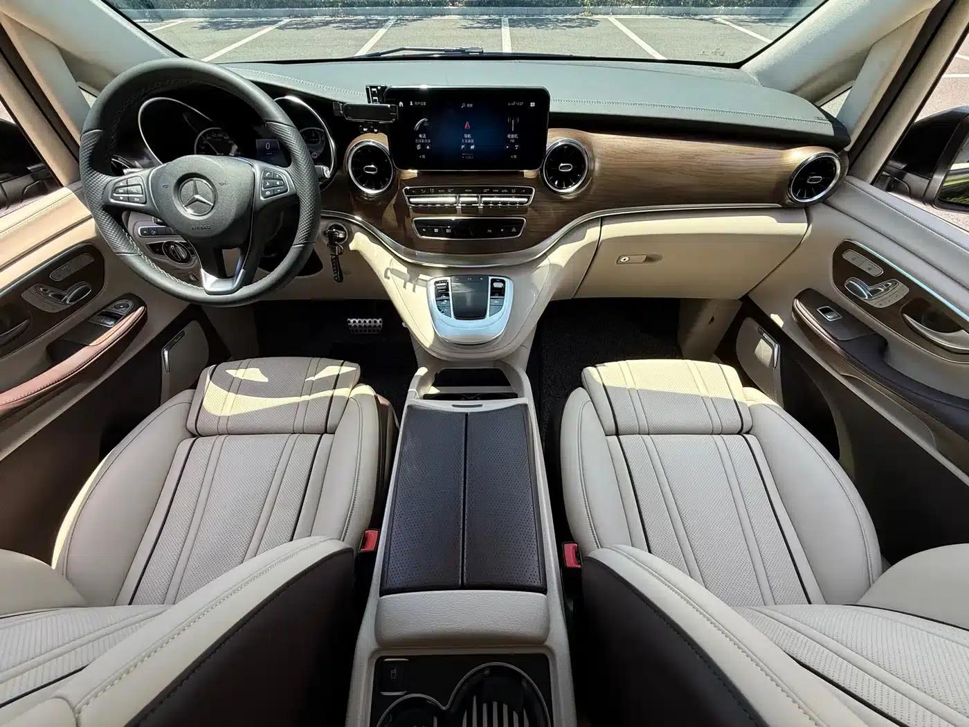 Mercedes-Benz V-Class 2022 V 260 L Long Wheelbase Luxury Edition — миниатюра 13