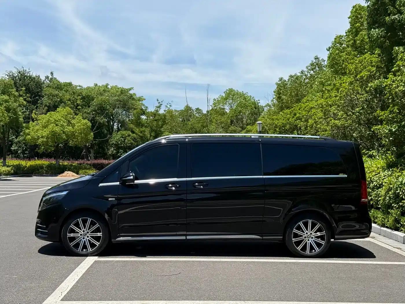 Mercedes-Benz V-Class 2022 V 260 L Long Wheelbase Luxury Edition — миниатюра 7