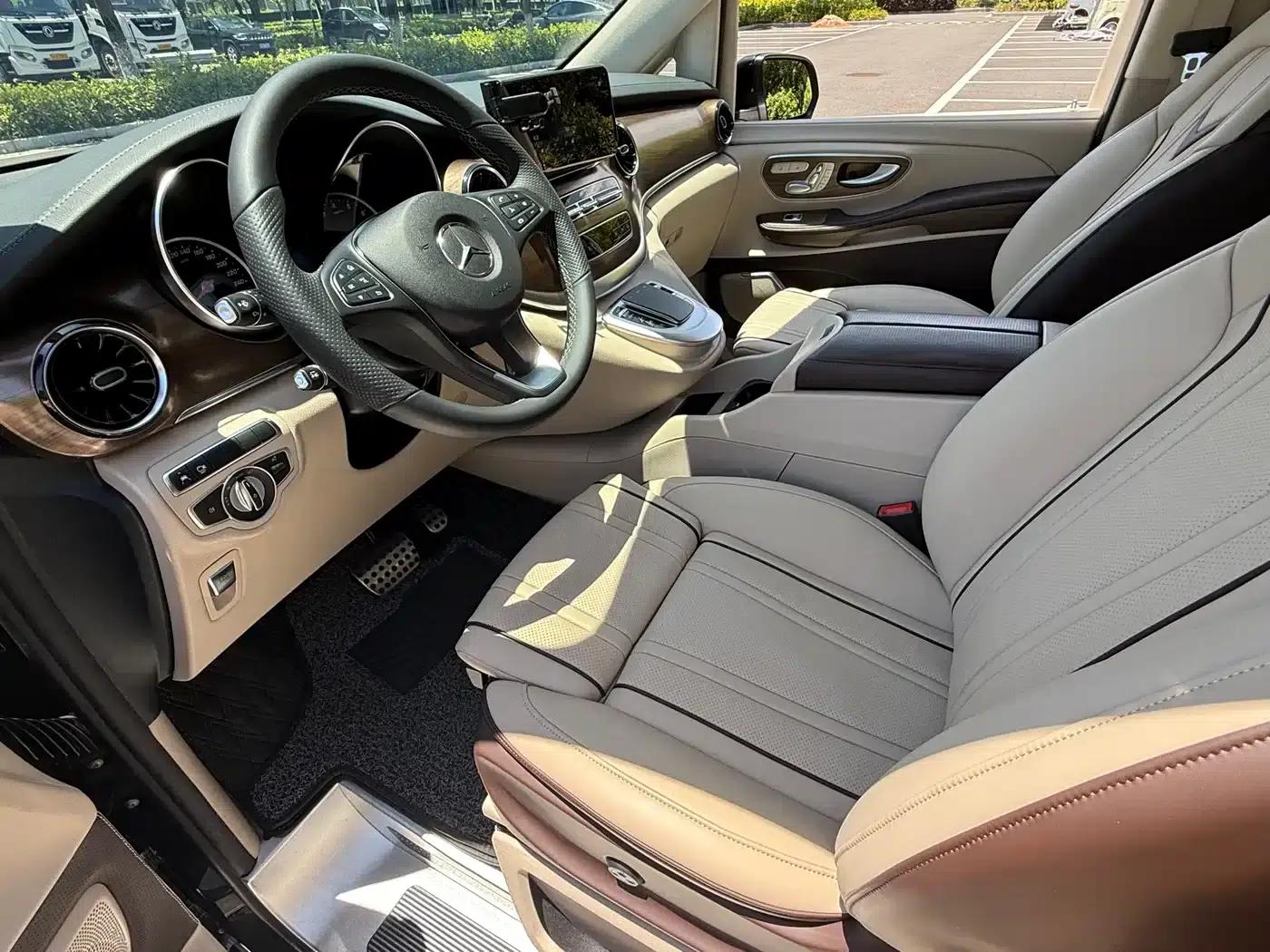 Mercedes-Benz V-Class 2022 V 260 L Long Wheelbase Luxury Edition — миниатюра 8