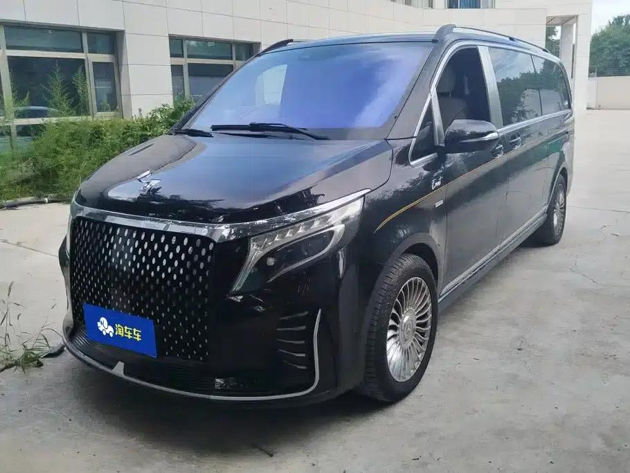 Mercedes-Benz V-Class 2021 V 260 L Long Wheelbase Premium Edition — миниатюра 1