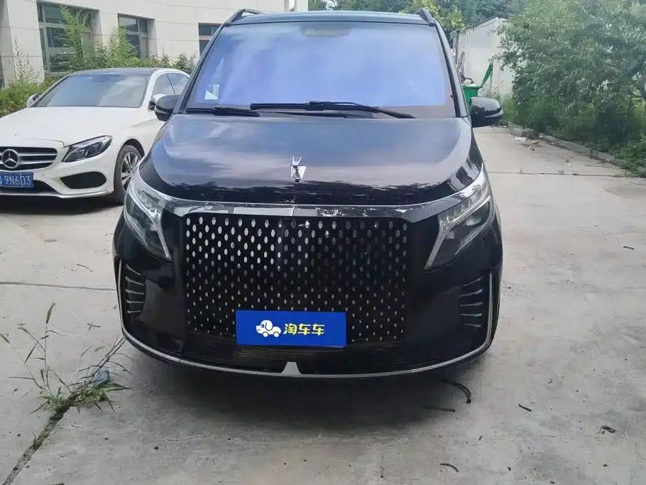 Mercedes-Benz V-Class 2021 V 260 L Long Wheelbase Premium Edition — миниатюра 2
