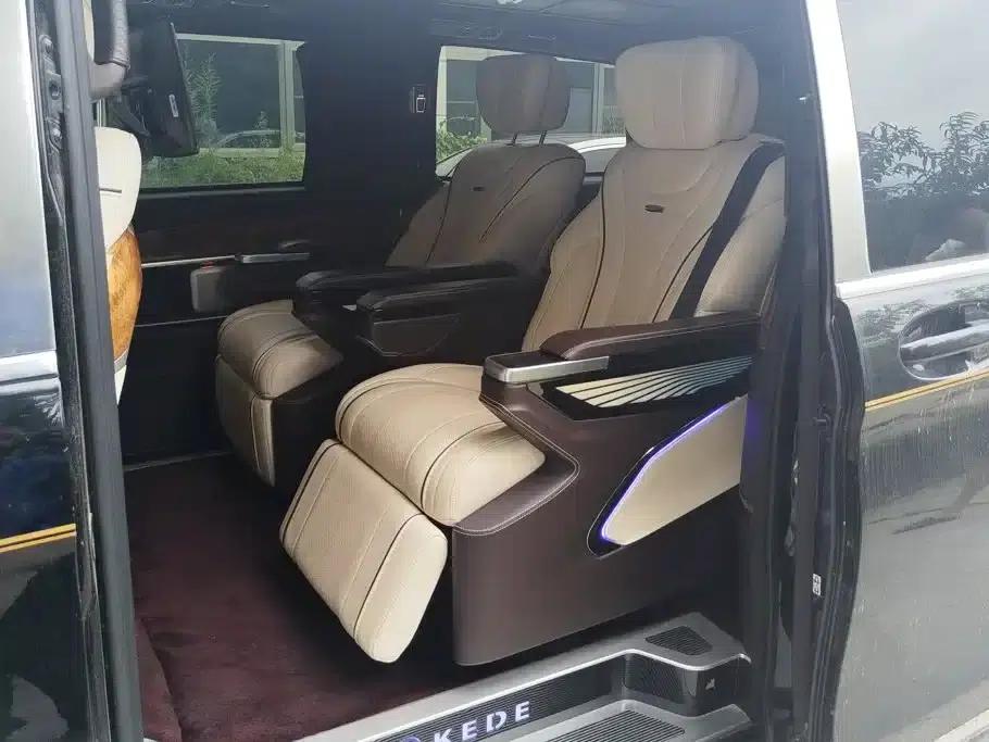 Mercedes-Benz V-Class 2021 V 260 L Long Wheelbase Premium Edition — миниатюра 11