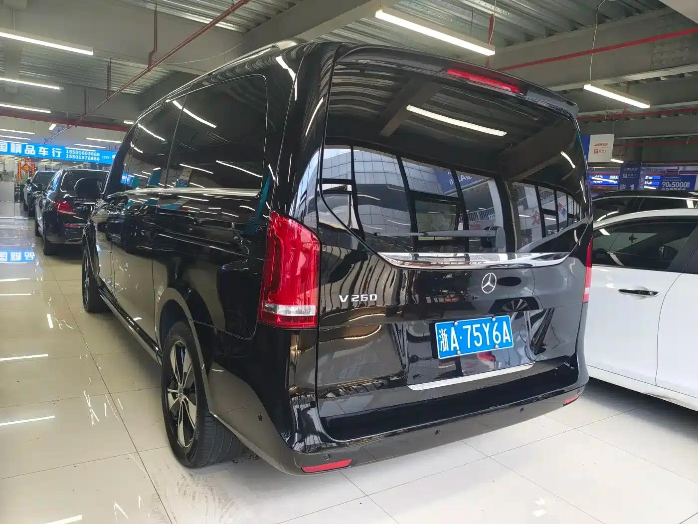 Mercedes-Benz V-Class 2021 V 260 Navigator Edition — миниатюра 6