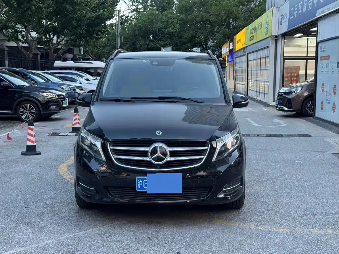 Mercedes-Benz V-Class 2018 V 260 Premium Edition (China VI Emission Standard) — миниатюра 1
