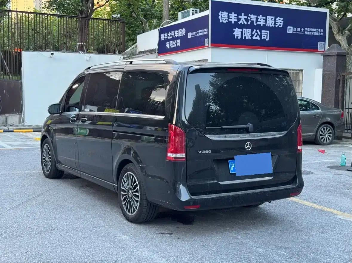 Mercedes-Benz V-Class 2018 V 260 Premium Edition (China VI Emission Standard) — миниатюра 3