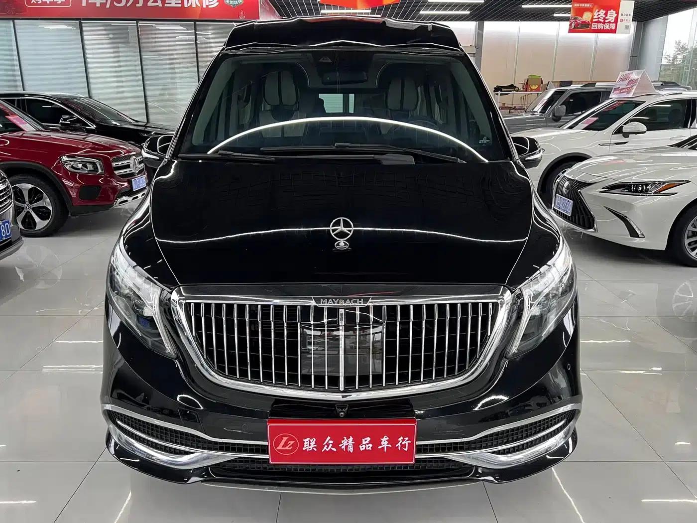 Mercedes-Benz V-Class 2018 V 260 L Premium Extended Edition (China VI Emission Standard) — миниатюра 2