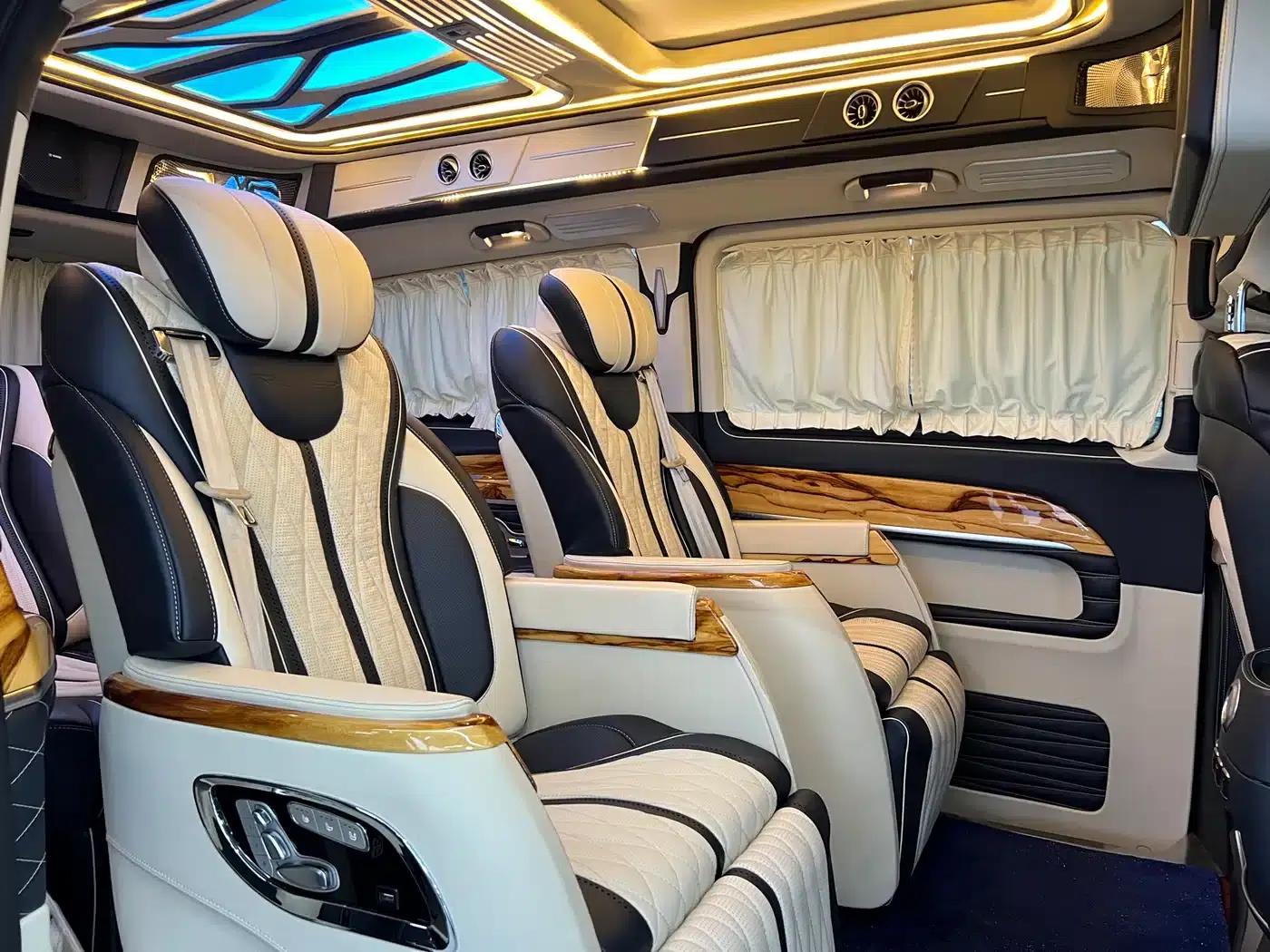 Mercedes-Benz V-Class 2018 V 260 L Premium Extended Edition (China VI Emission Standard) — миниатюра 12