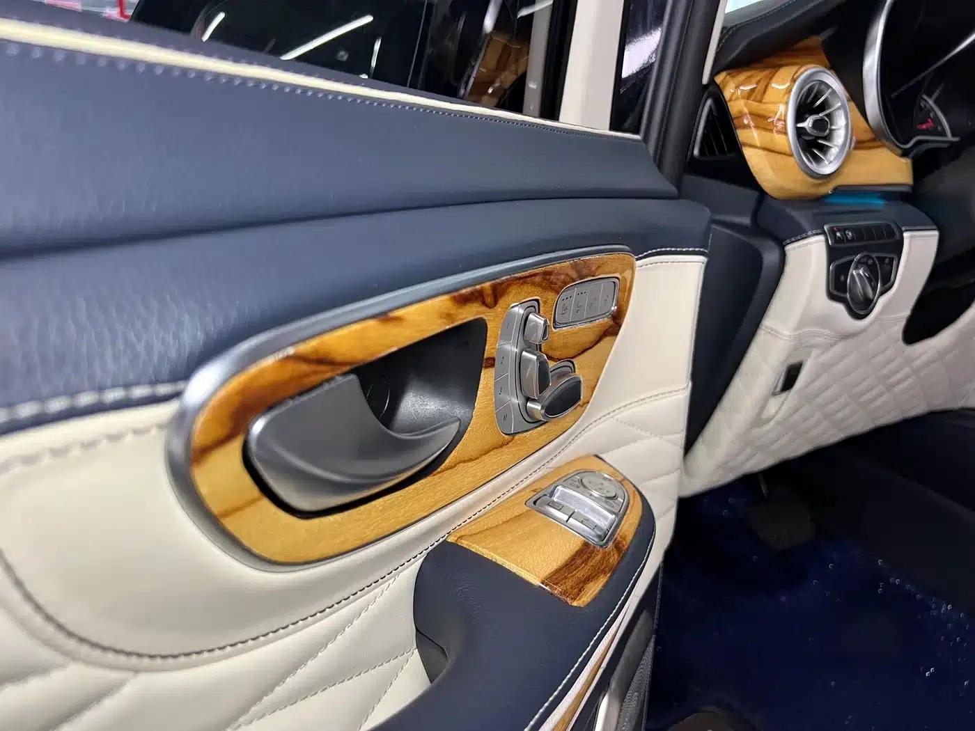 Mercedes-Benz V-Class 2018 V 260 L Premium Extended Edition (China VI Emission Standard) — миниатюра 16