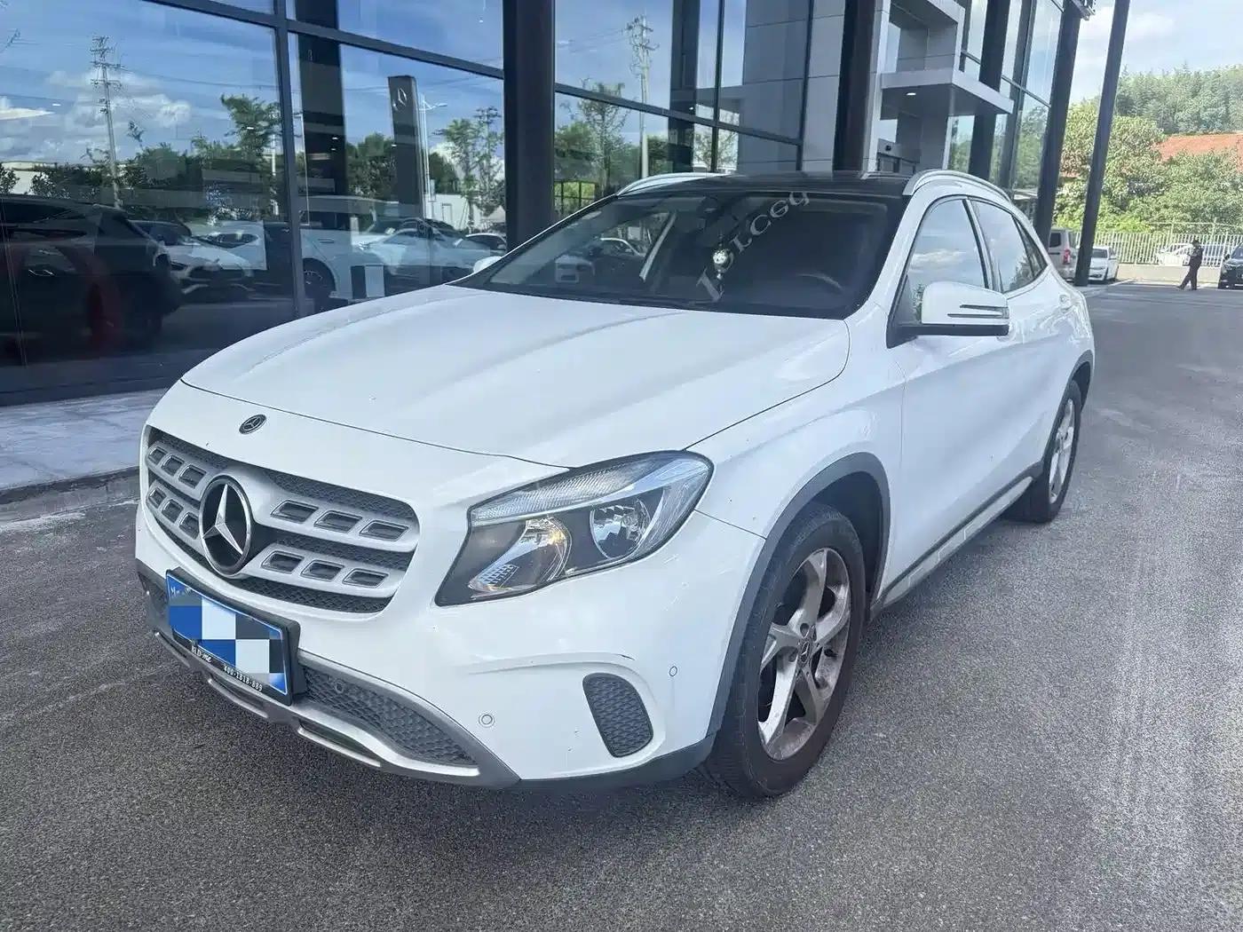 2018 Mercedes-Benz GLA 200 Dynamic — миниатюра 1