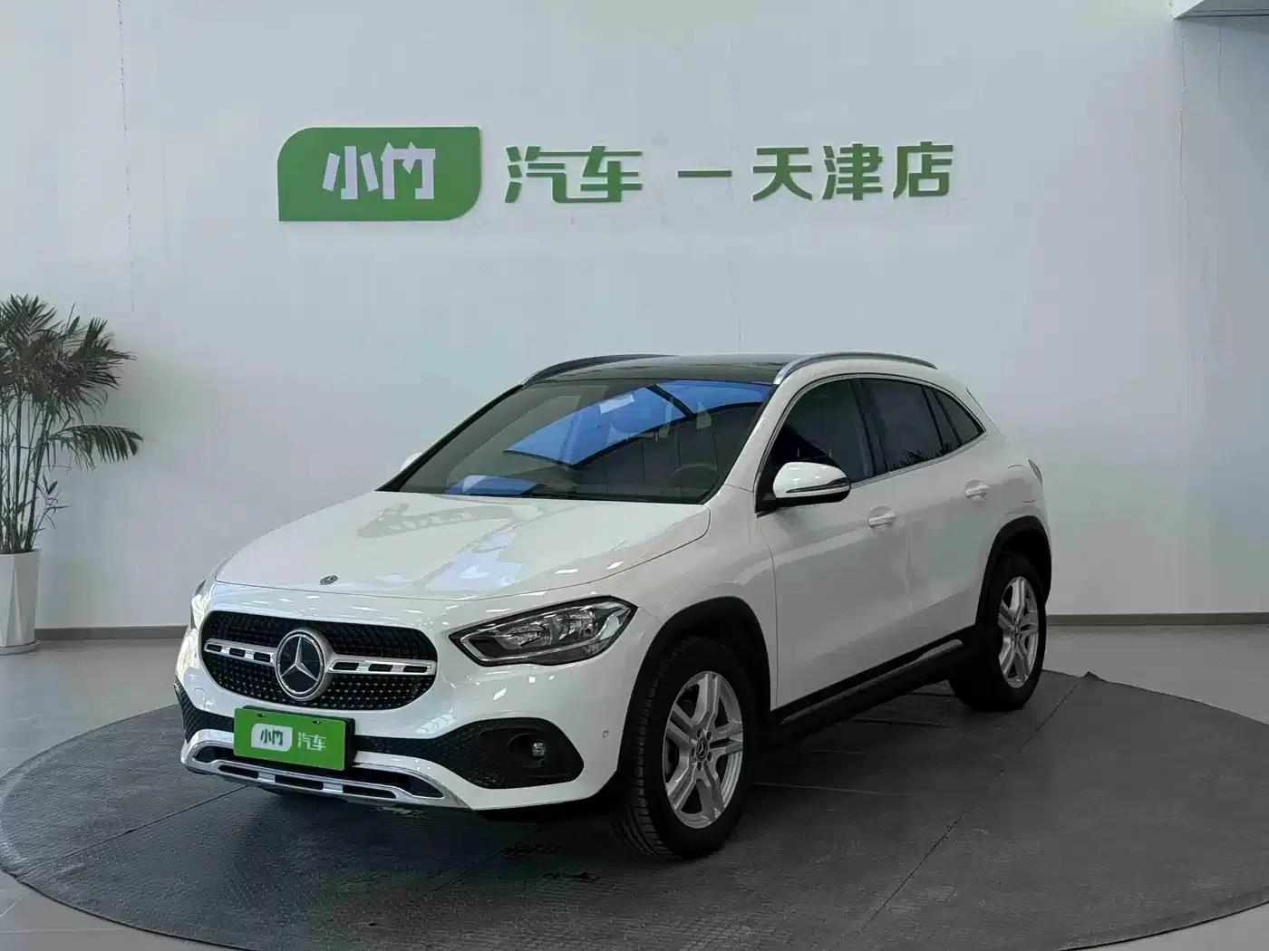 2020 Mercedes-Benz GLA 180 — миниатюра 1