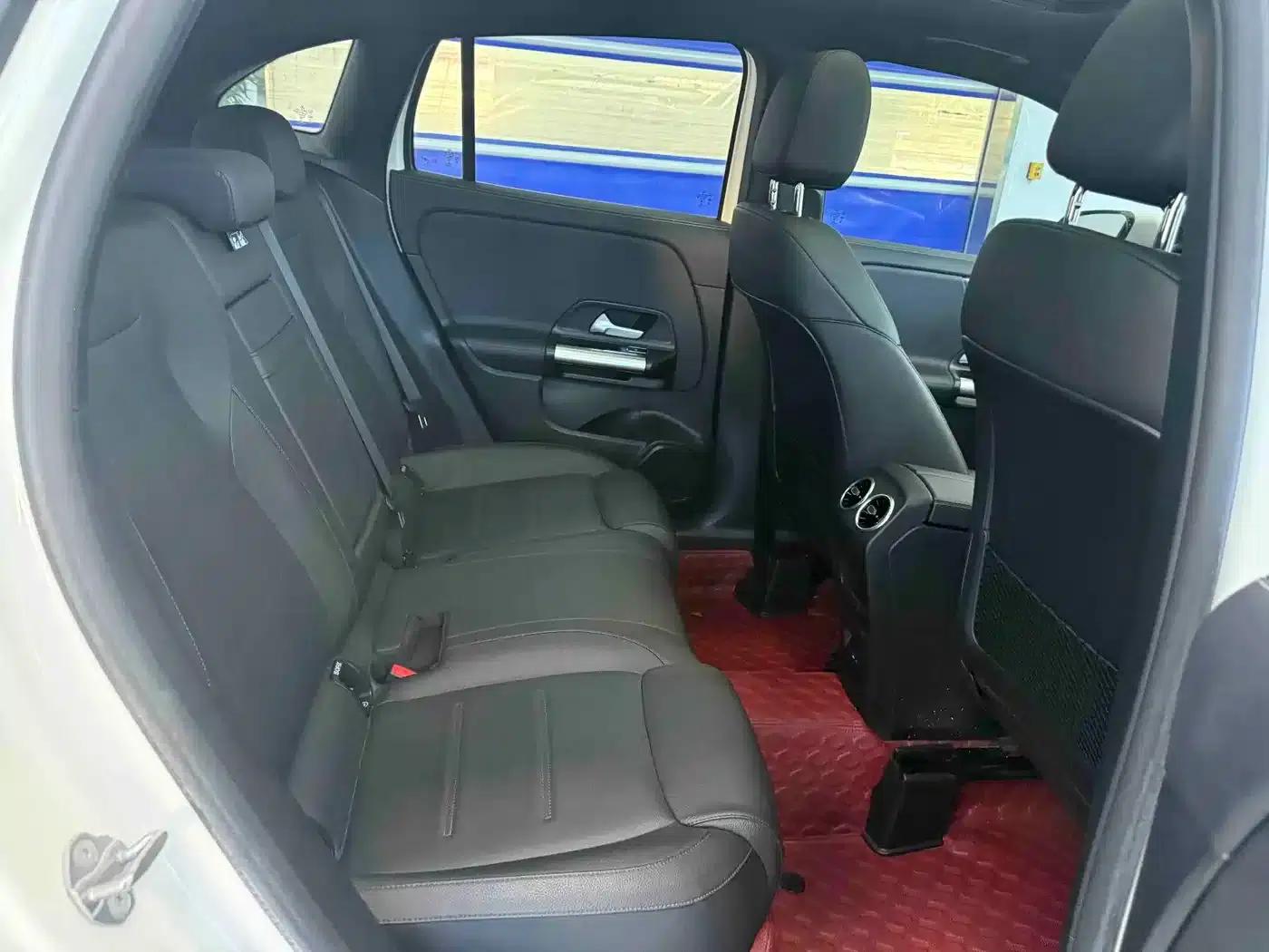 2020 Mercedes-Benz GLA 180 — миниатюра 15