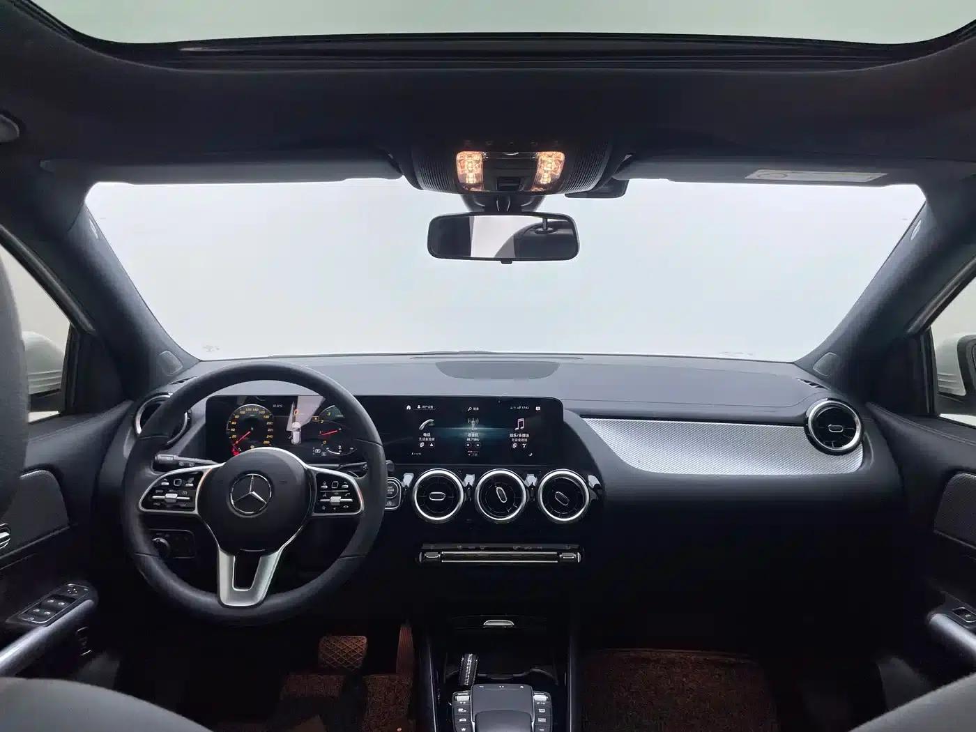 2022 Mercedes-Benz GLA 180 — миниатюра 14