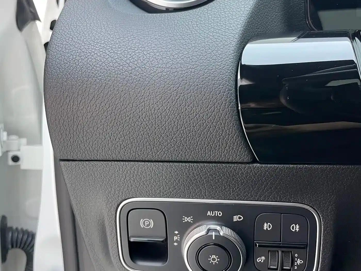 2022 Mercedes-Benz GLA 180 — миниатюра 22
