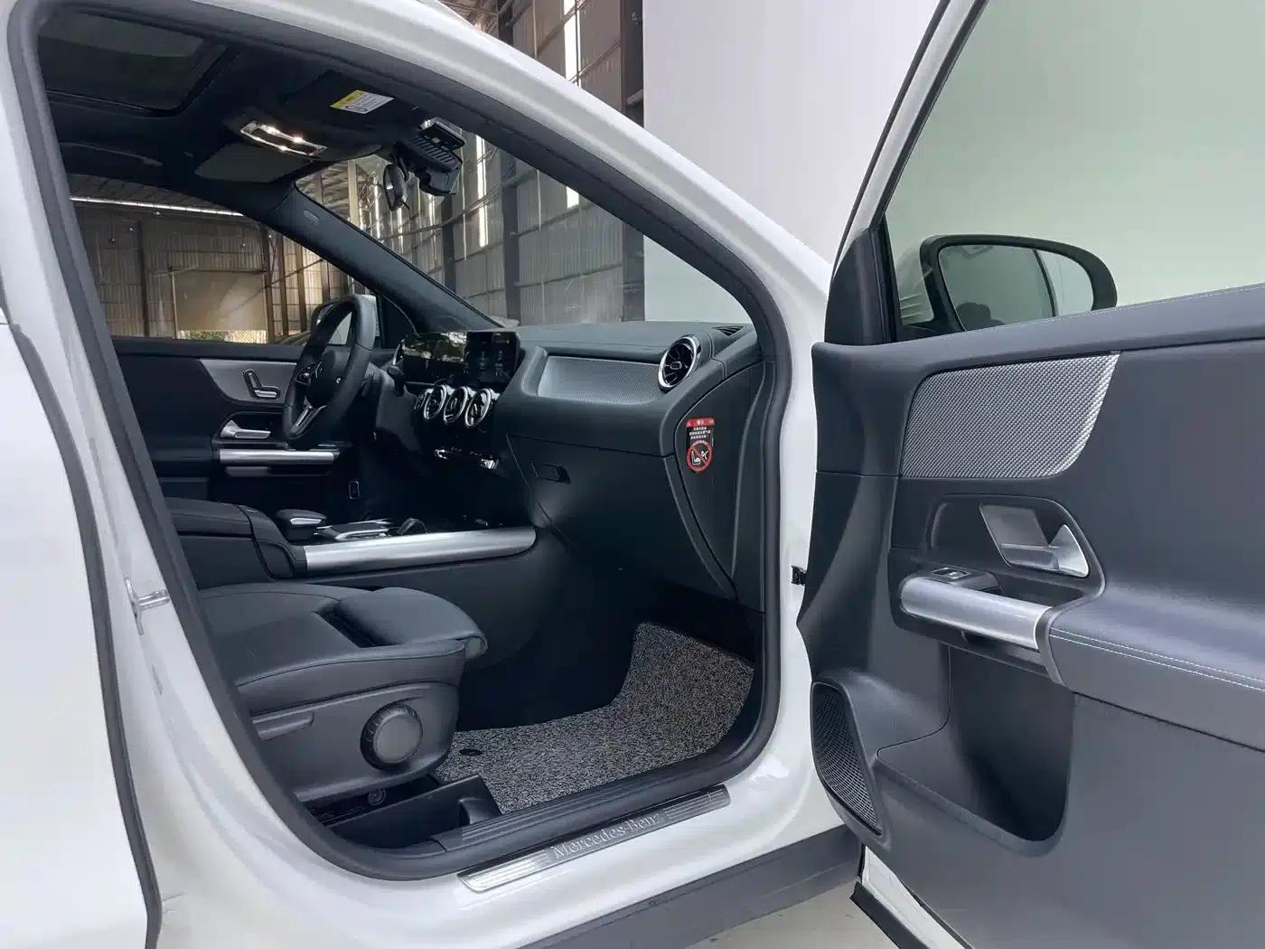 2022 Mercedes-Benz GLA 180 — миниатюра 28