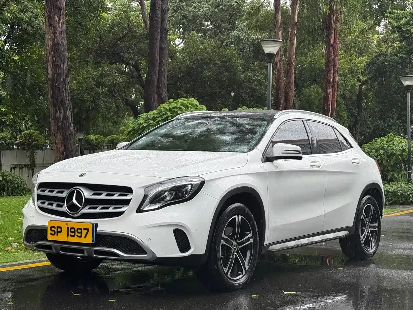 2018 Mercedes-Benz GLA 200 Fashion Edition — миниатюра 1