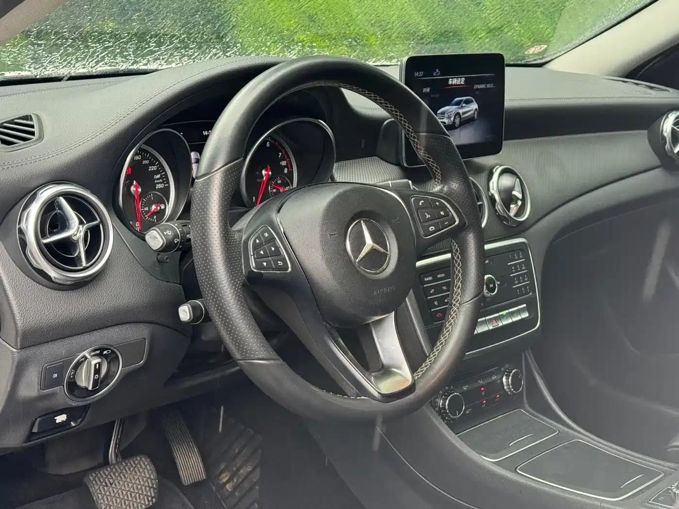 2018 Mercedes-Benz GLA 200 Fashion Edition — миниатюра 8