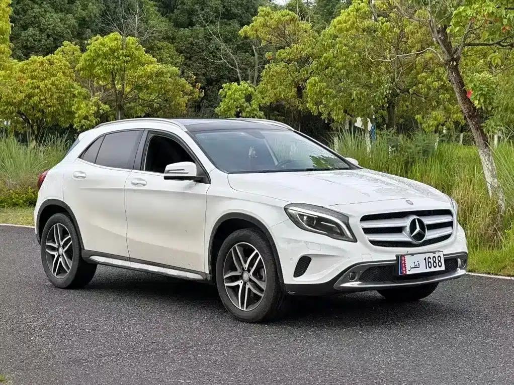 2015 Mercedes-Benz GLA 200 Fashion Edition — миниатюра 1