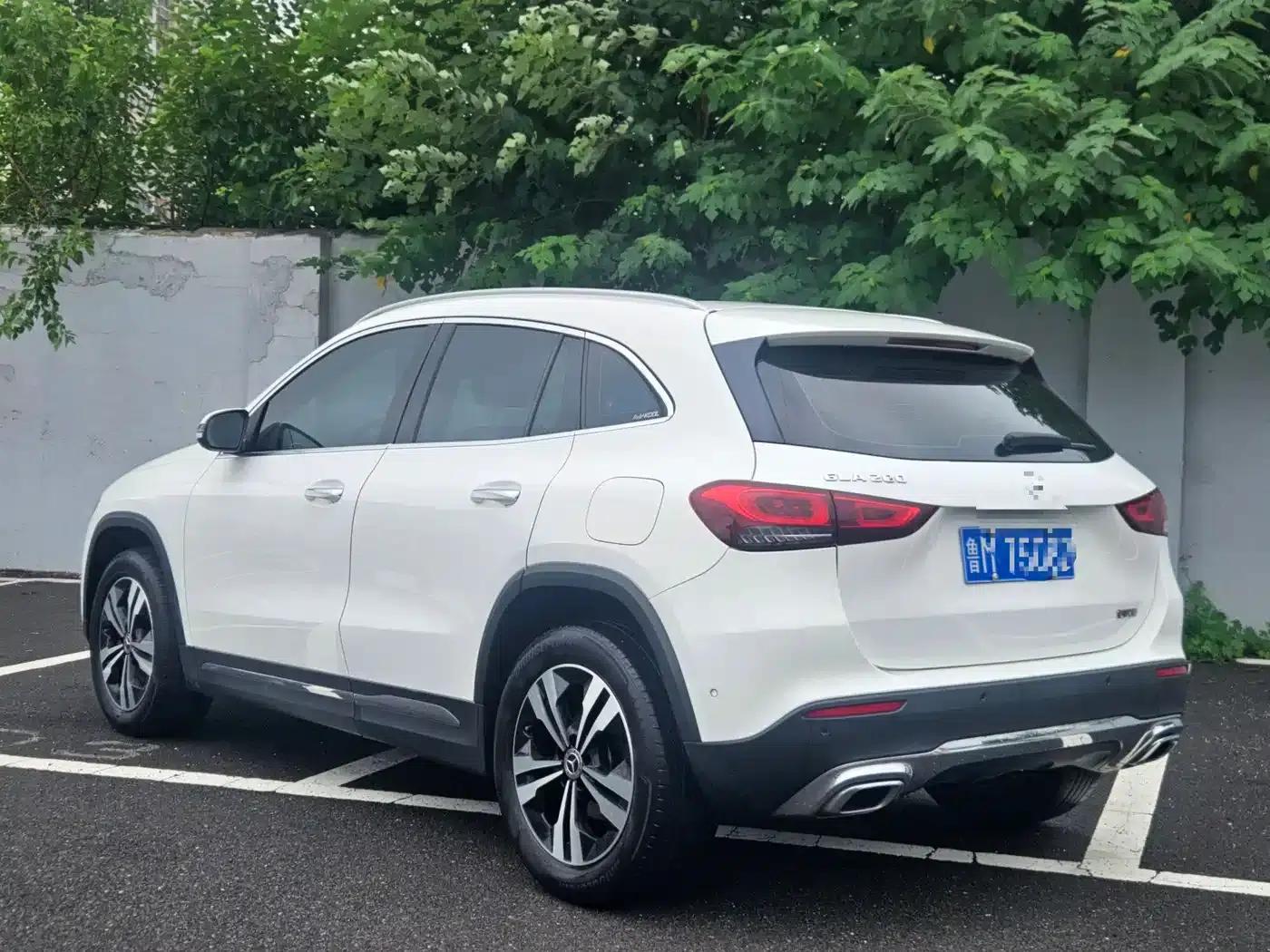 2022 Mercedes-Benz GLA 200 — миниатюра 4