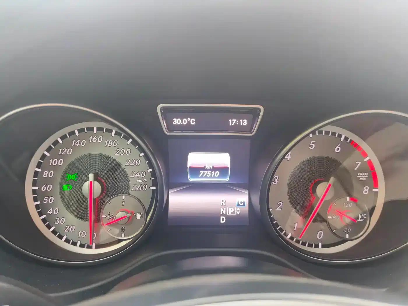 2016 Mercedes-Benz GLA 200 Dynamic — миниатюра 13