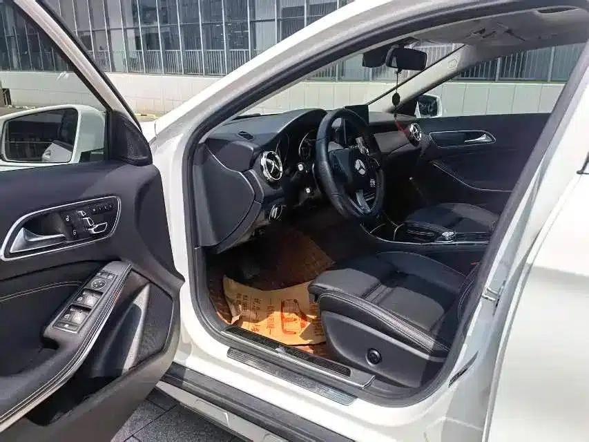 2017 Mercedes-Benz GLA 200 Fashion Edition — миниатюра 8