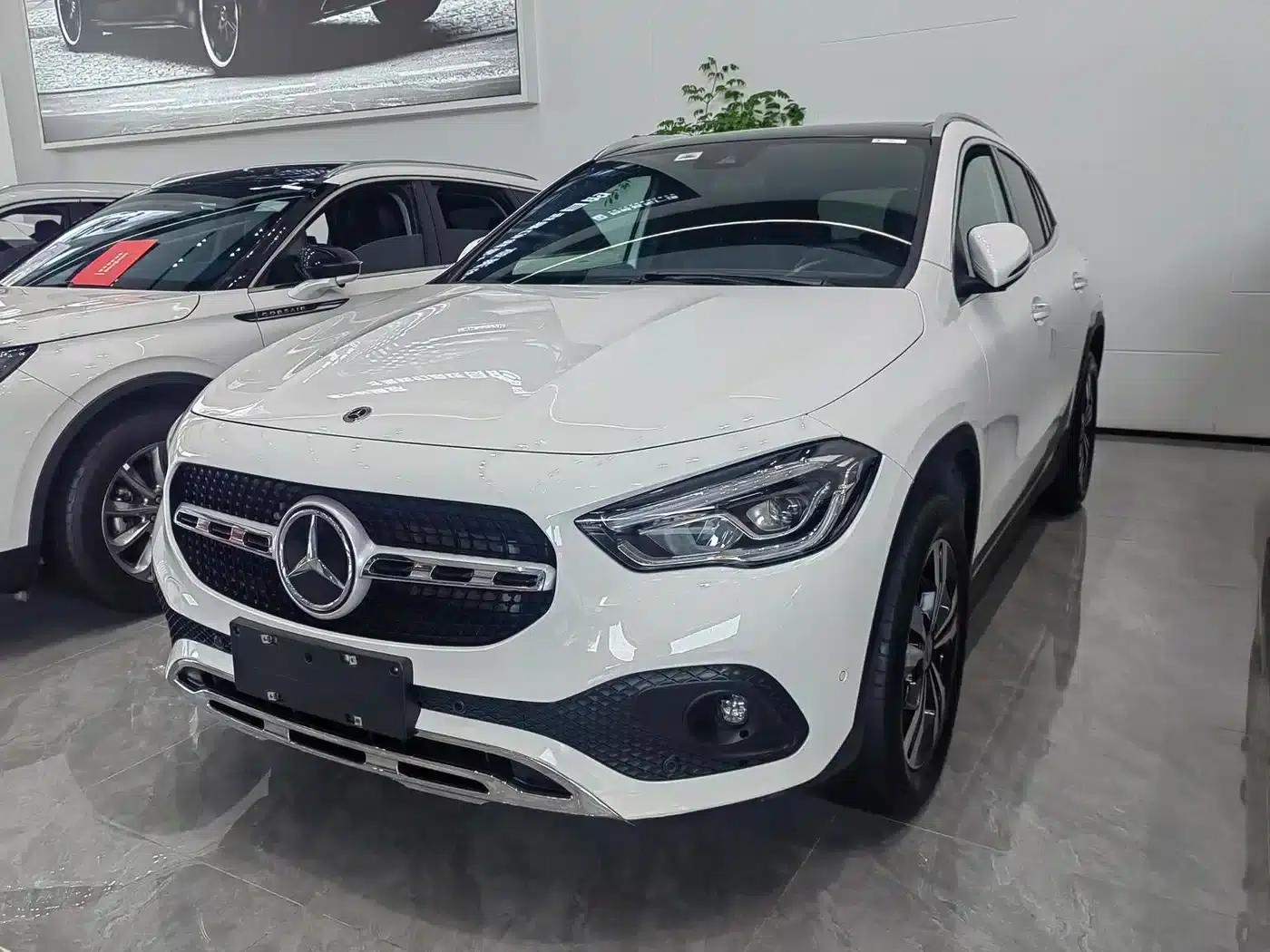 2023 Mercedes-Benz GLA 220 — миниатюра 1
