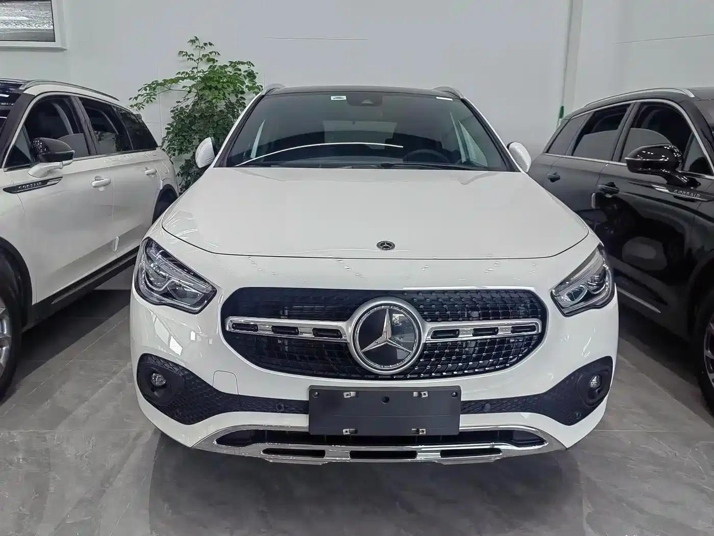 2023 Mercedes-Benz GLA 220 — миниатюра 3