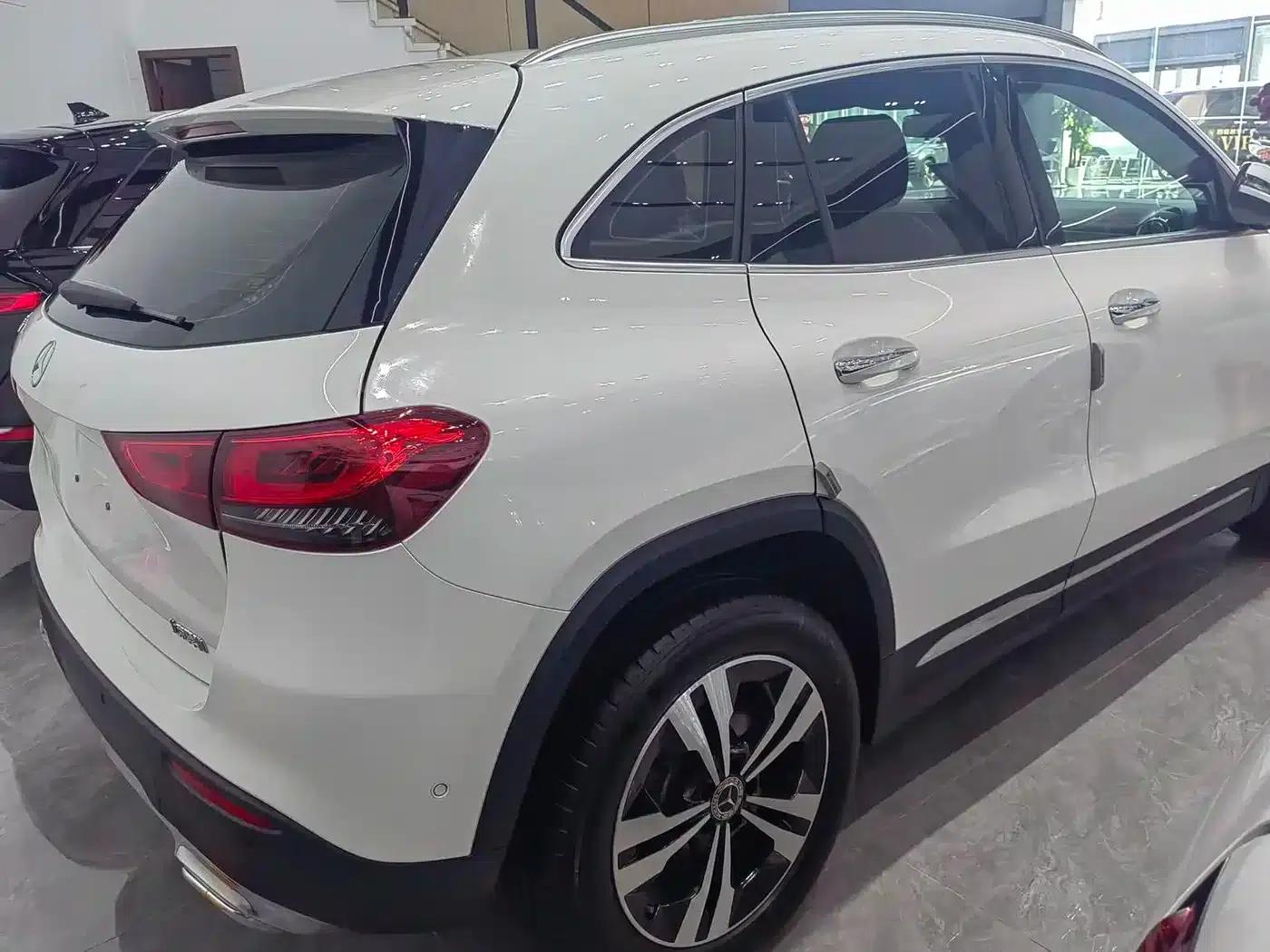 2023 Mercedes-Benz GLA 220 — миниатюра 4