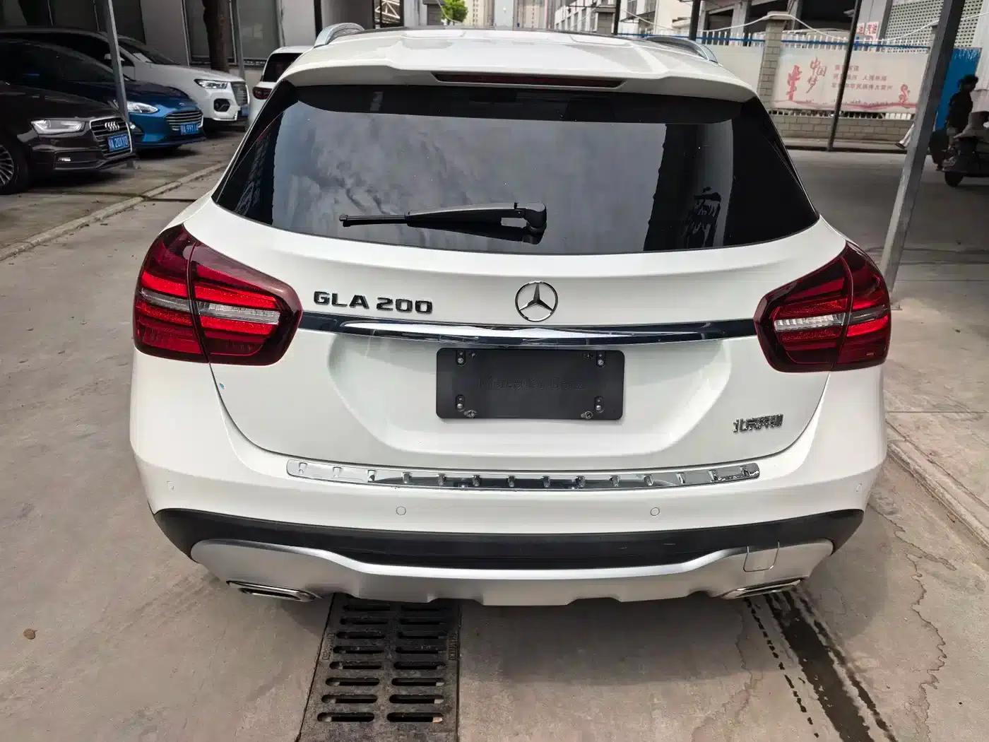 2017 Mercedes-Benz GLA 200 Fashion Edition — миниатюра 14