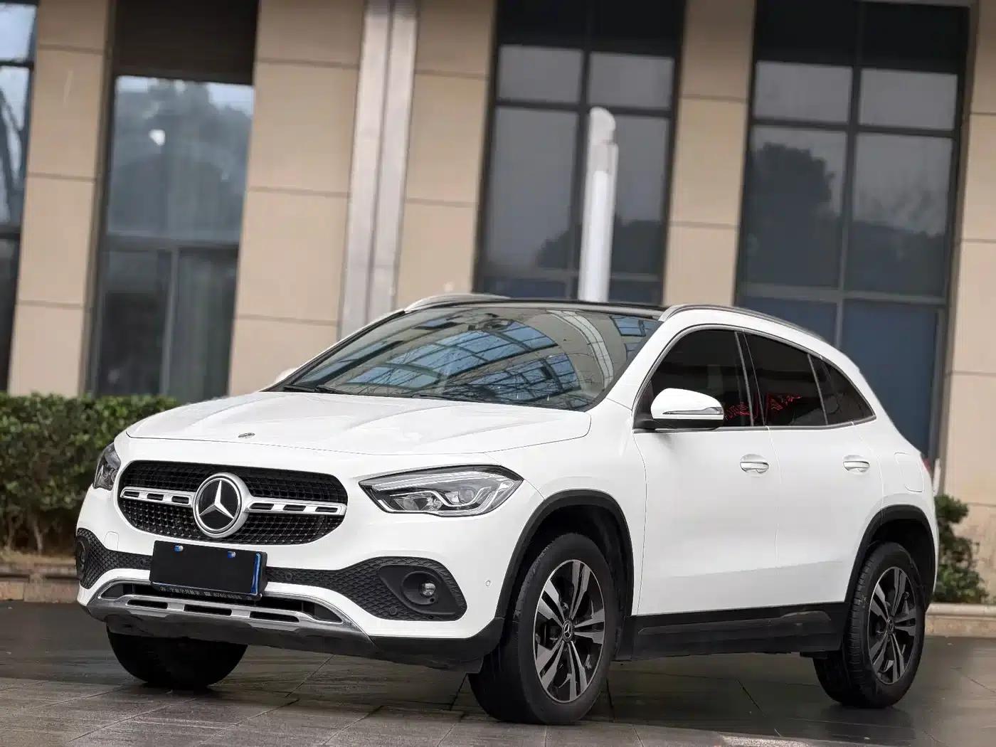 2022 Mercedes-Benz GLA 200 — миниатюра 1