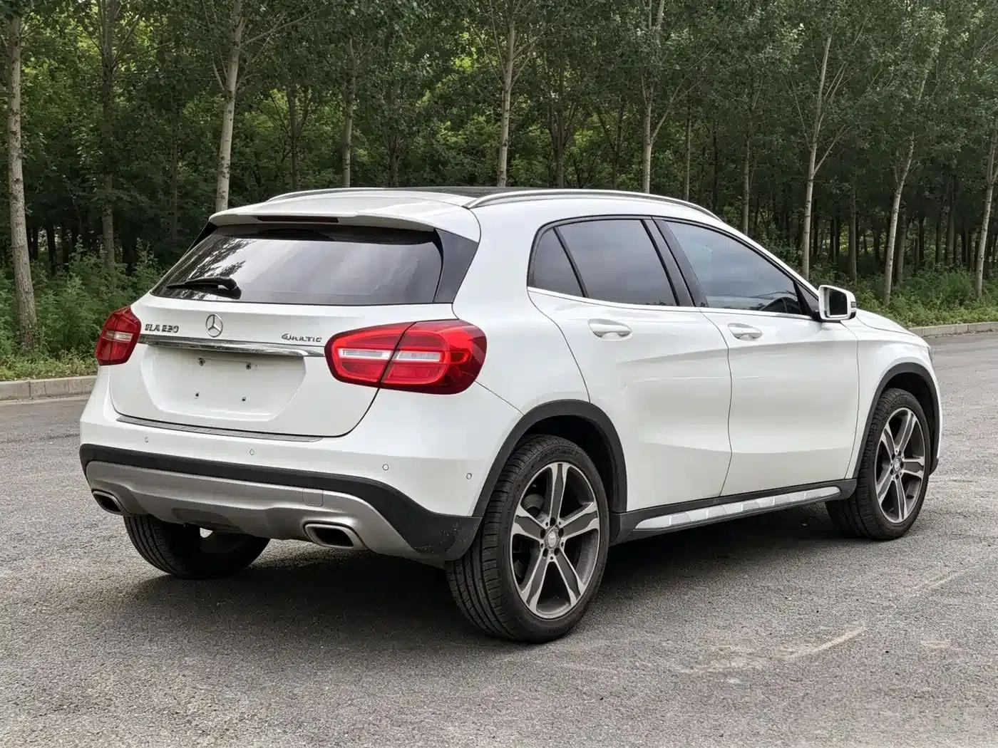 2015 Mercedes-Benz GLA 220 4MATIC Luxury — миниатюра 6