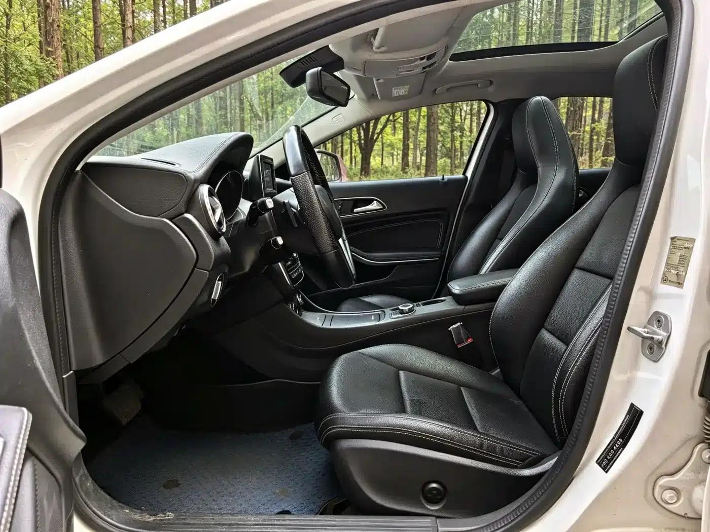 2015 Mercedes-Benz GLA 220 4MATIC Luxury — миниатюра 9