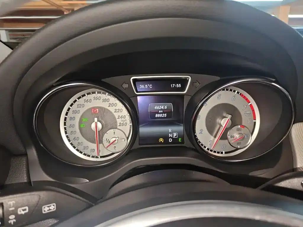 2015 Mercedes-Benz GLA 220 4MATIC Luxury — миниатюра 12