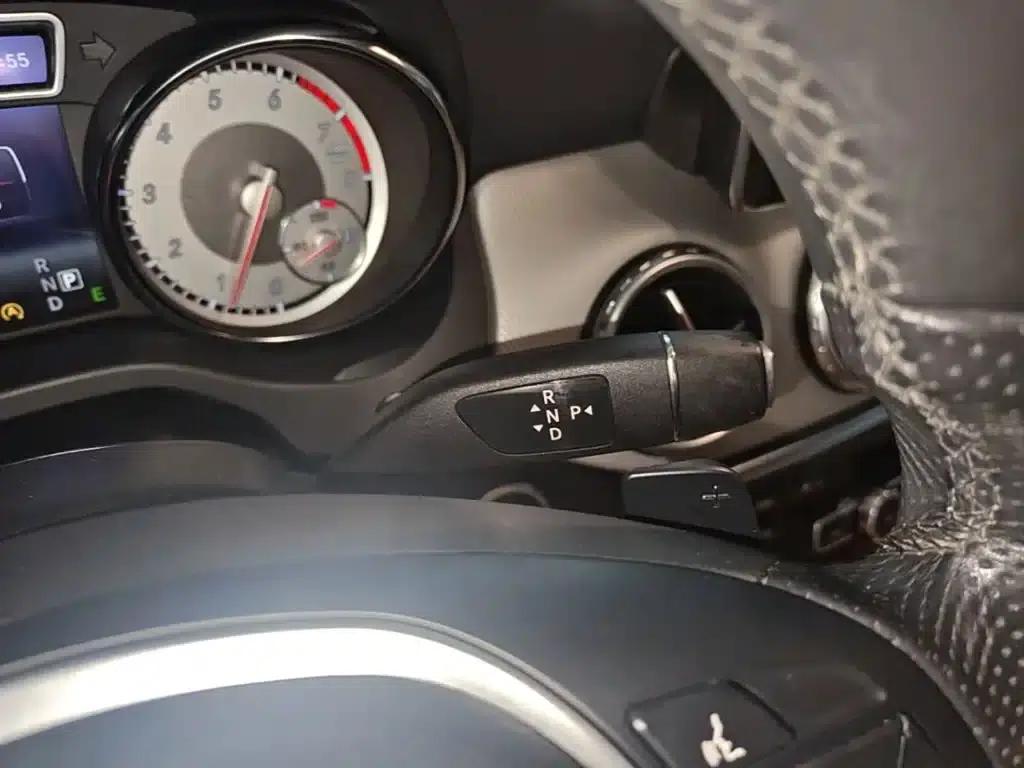 2015 Mercedes-Benz GLA 220 4MATIC Luxury — миниатюра 14