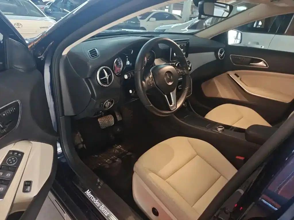 2015 Mercedes-Benz GLA 220 4MATIC Luxury — миниатюра 16