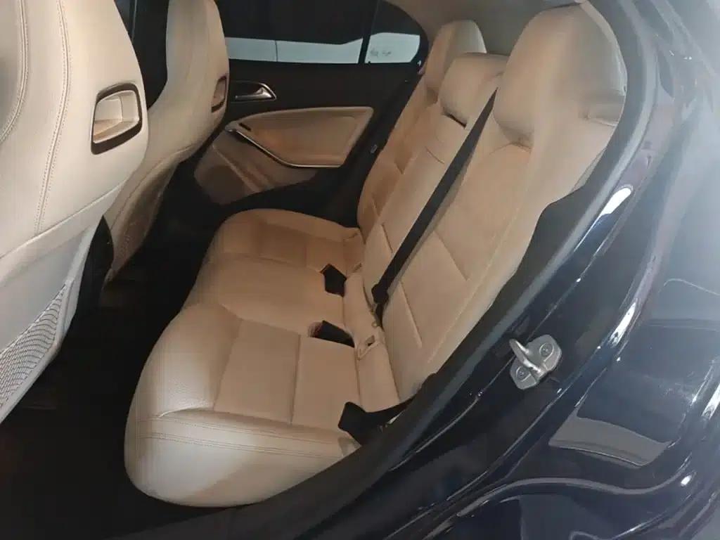 2015 Mercedes-Benz GLA 220 4MATIC Luxury — миниатюра 17