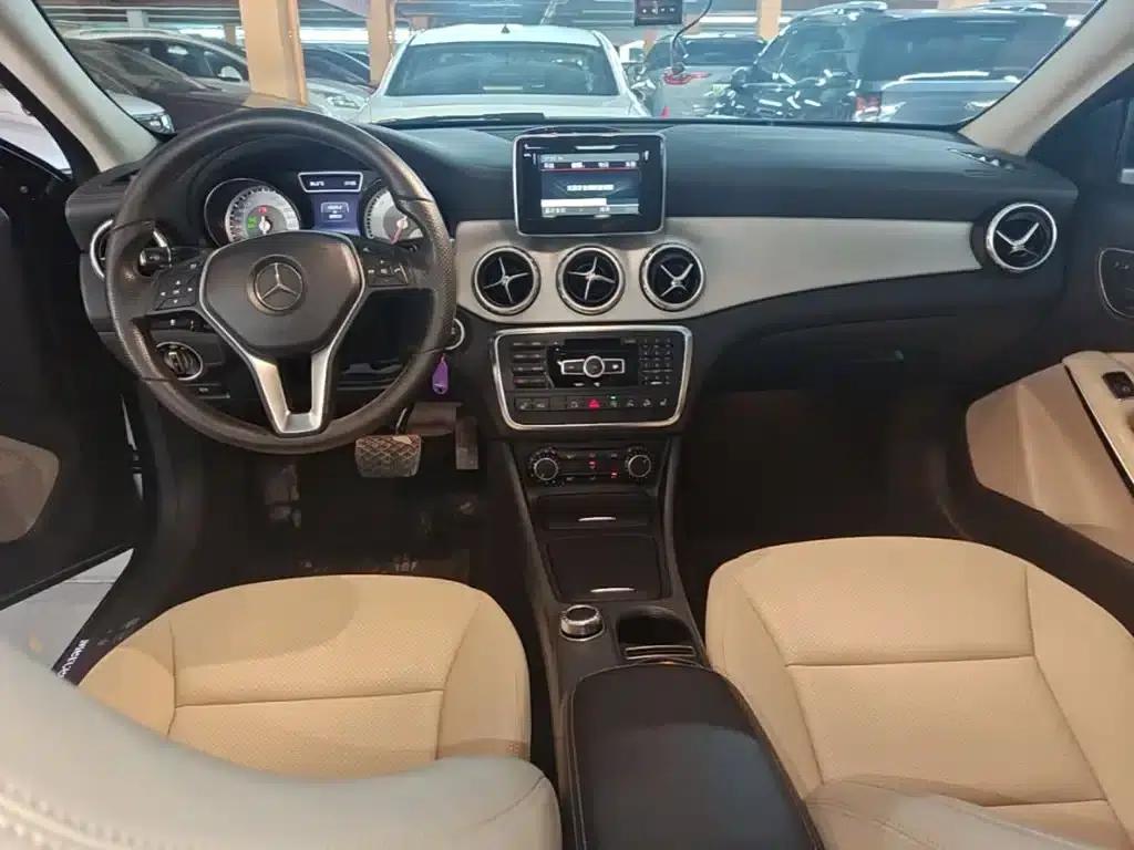 2015 Mercedes-Benz GLA 220 4MATIC Luxury — миниатюра 10
