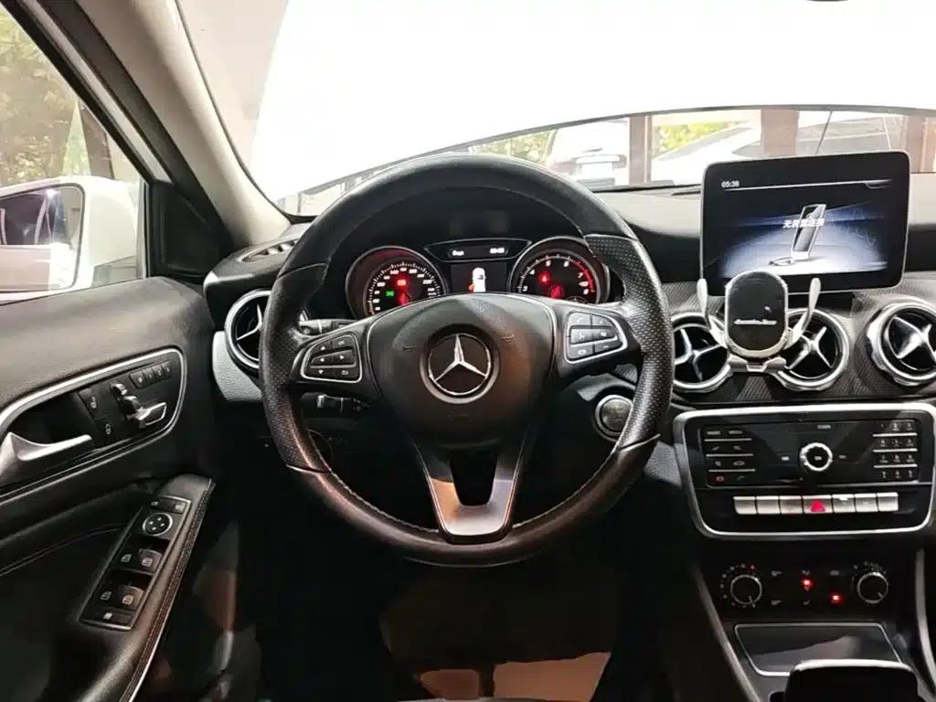 2018 Mercedes-Benz GLA 200 Dynamic — миниатюра 11